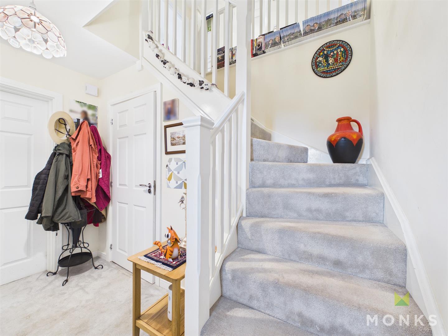 4 Price Close, Shrewsbury, SY2 6FW For Sale